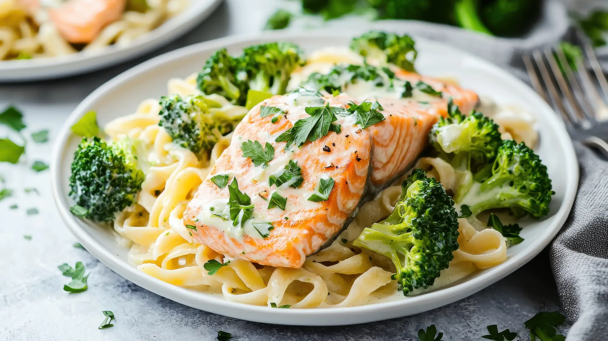 Pâtes Alfredo au saumon et brocoli